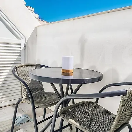 Chic Gem Rooftop Terrace With Bbq Rems *