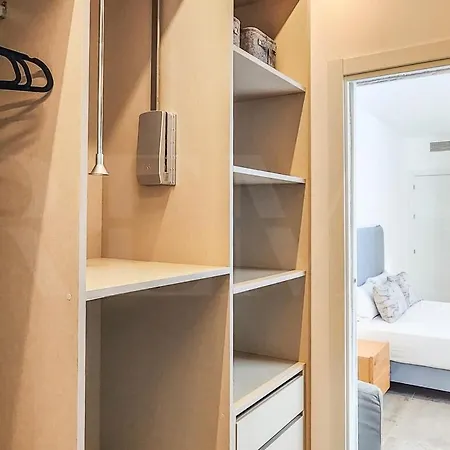 Chic Gem Rooftop Terrace With Bbq Rems Apartament